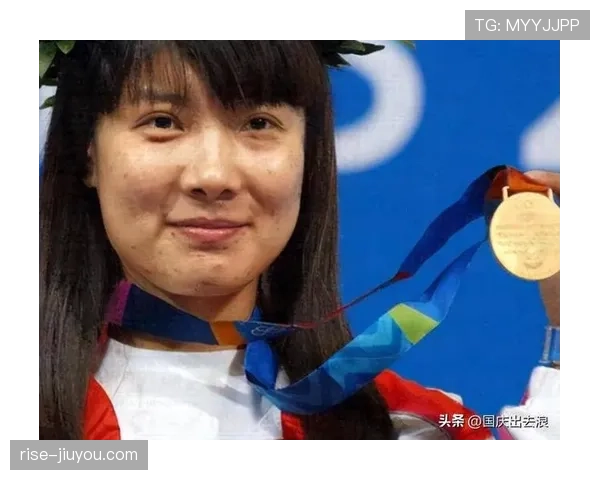 杜丽训练完顺手煮了碗面，这自律程度真没谁了