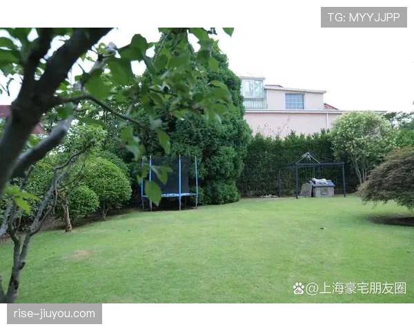 黄东萍连买几套豪宅,朋友圈都快变别墅展览馆了吧? 黄东萍连买几套豪宅,朋友圈都快变别墅展览馆了吧?